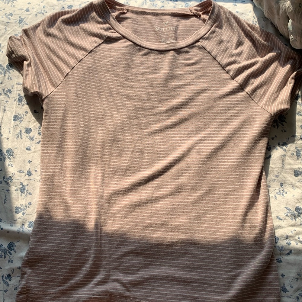 American Eagle cropped shirt